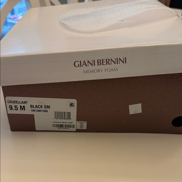 Giani Bernini Sleek Black Knee-High Boots - Picture 5 of 5